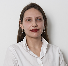 Ana Flores Morate, Técnico de comunicación