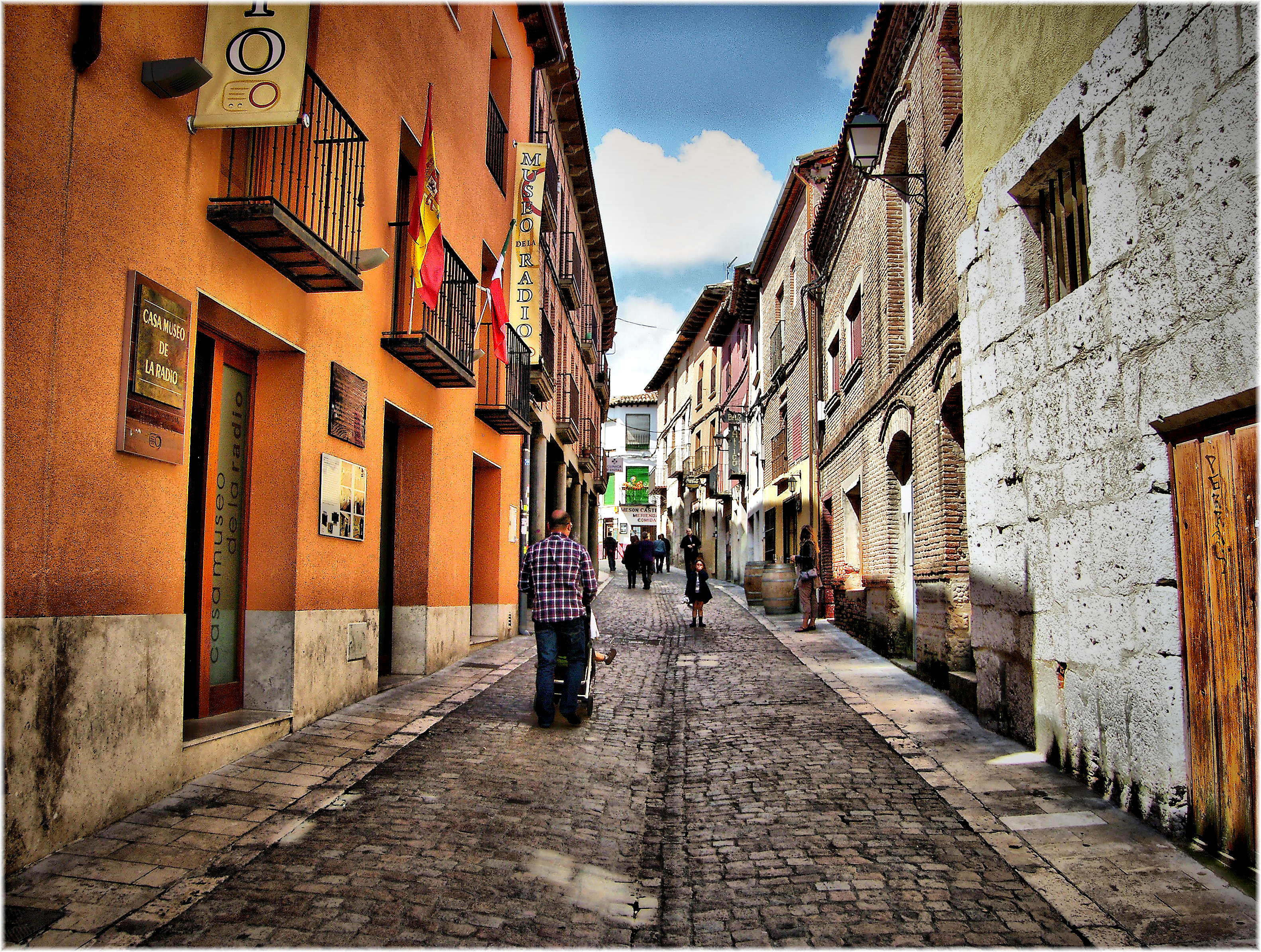 La España rural atrae a trabajadores extranjeros, que aumentan más del 14% en cuatro regiones